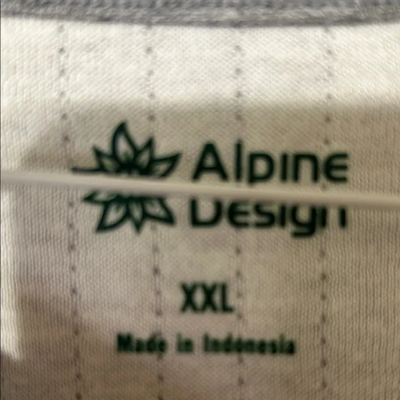 Alpine Design Men's Gray Long Sleeve Tee - Picture 3 of 4